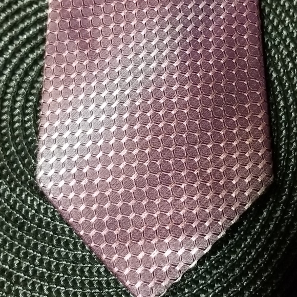 Kenneth Cole Reaction Tie - Picture 6 of 7